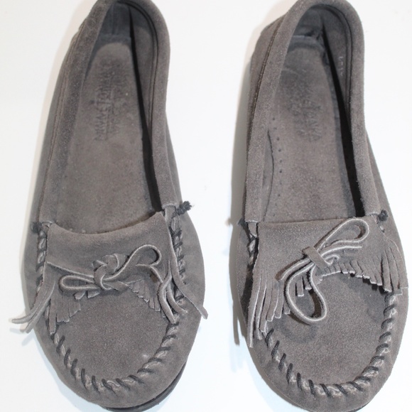 Minnetonka Shoes - Minnetonka Kilty Suede Moccasins Moc 401T Loafers